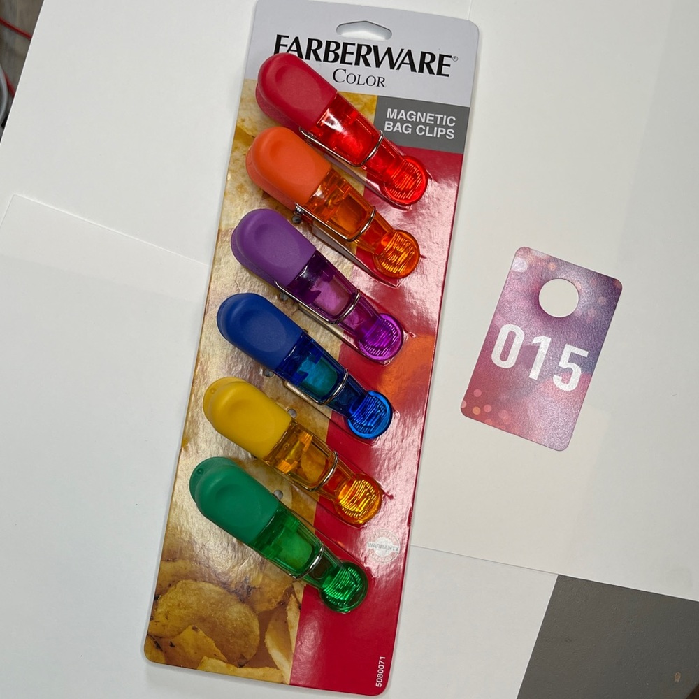 Farberware Vibrant Magnetic Bag Clips Set